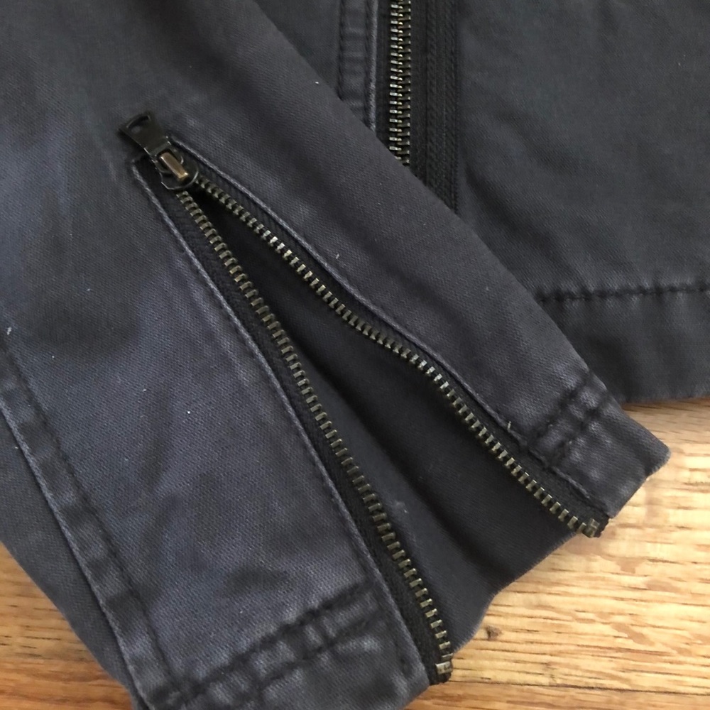 Jacket - Picture 4 of 5